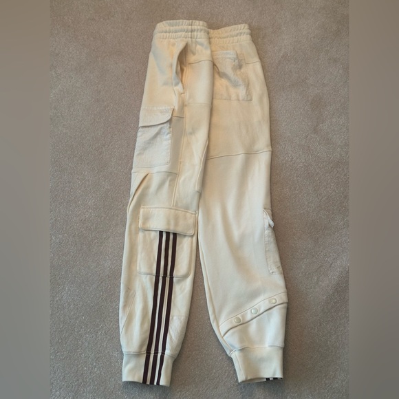 Adidas x Ivy Park - Drop 1 | Cargo Sweatpants, Ecru Tint/Maroon (RARE) - Picture 6 of 16